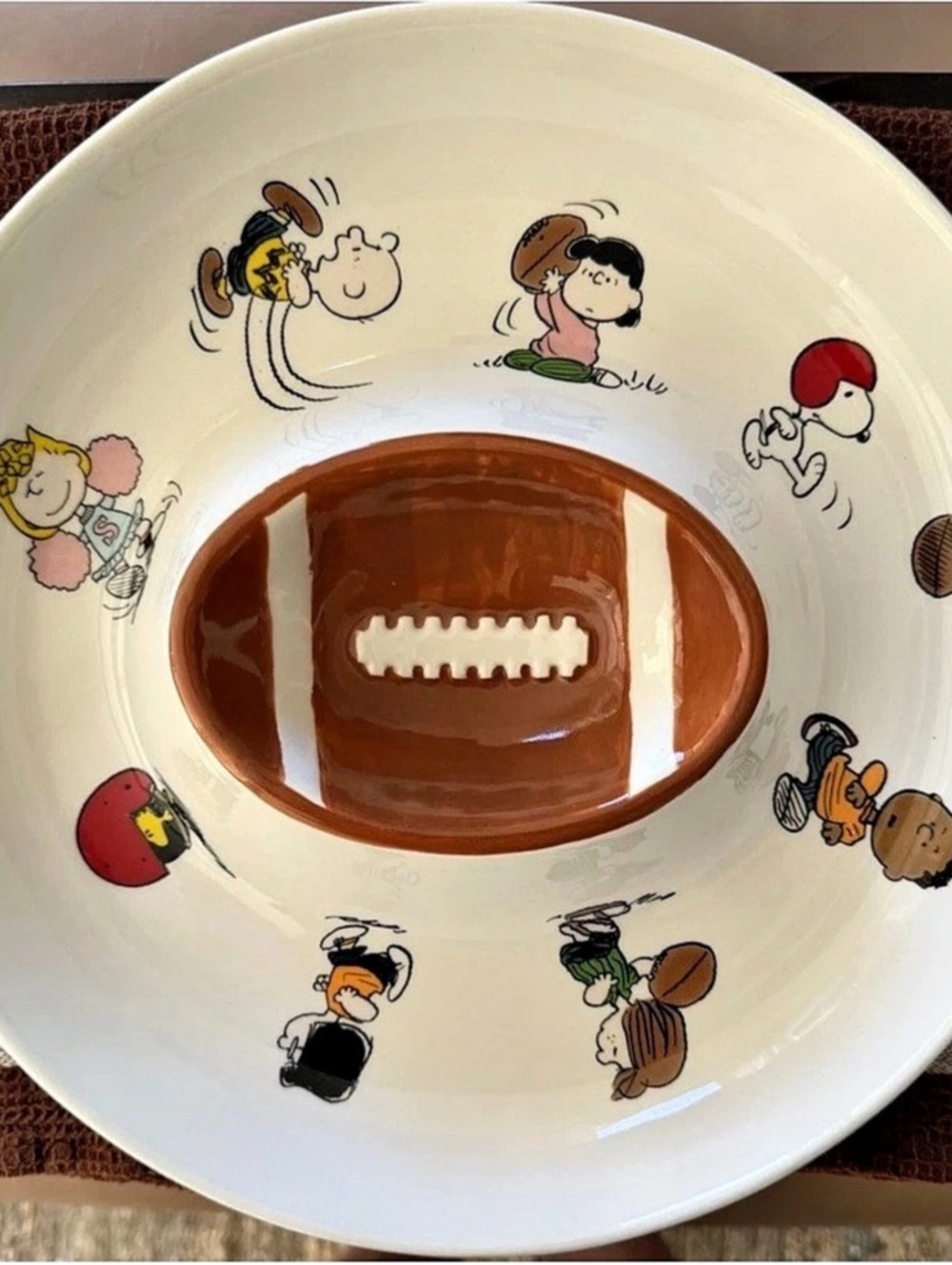 Peanuts Snoopy Peanuts & Gang Game Day Football Chip Dip Serving Bowl